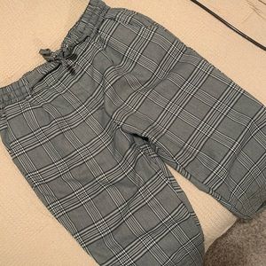 Plaid print pants ⭐️